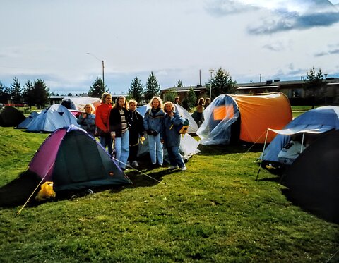 Nuoriso teltoissa, Nivala 1992. Helvi Pääkkösen kotialbumis